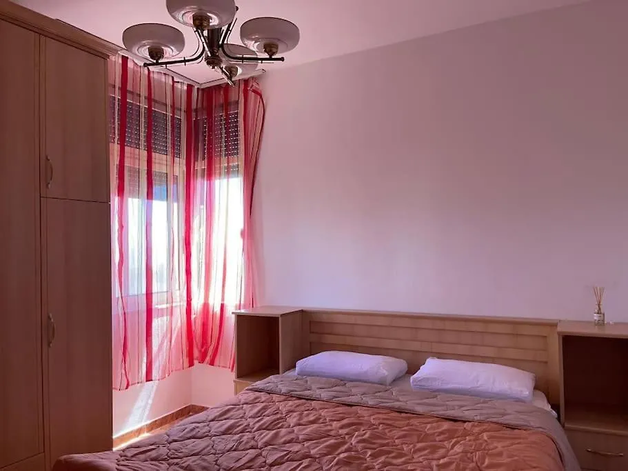 Gjoni Apartments With A Great View دراس